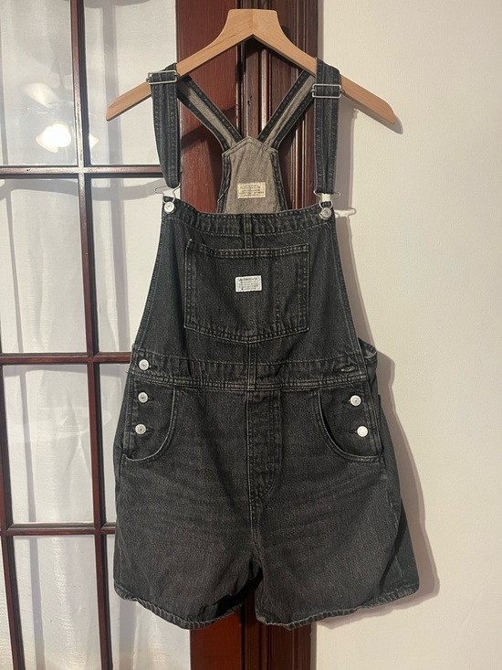 Levi's Pants - Levi’s Black Vintage Denim Overalls (shorts) - 100% cotton - size 28